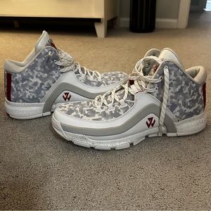 John Wall Adidas Sneakers Men’s size 13